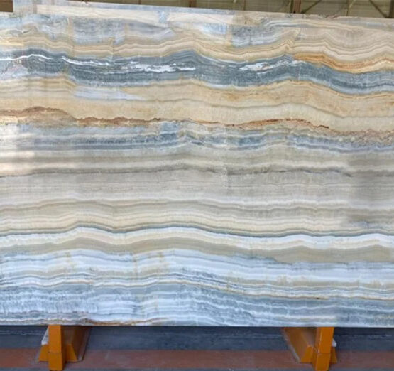 blue onyx slab 2 555x522